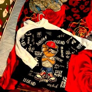 It has no brand , It is black and white . And you can wear it anywhere !